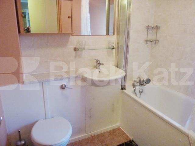 			New intrustruction, 1 Bedroom, 1 bath, 1 reception Studio			 Delancy Street, Camden